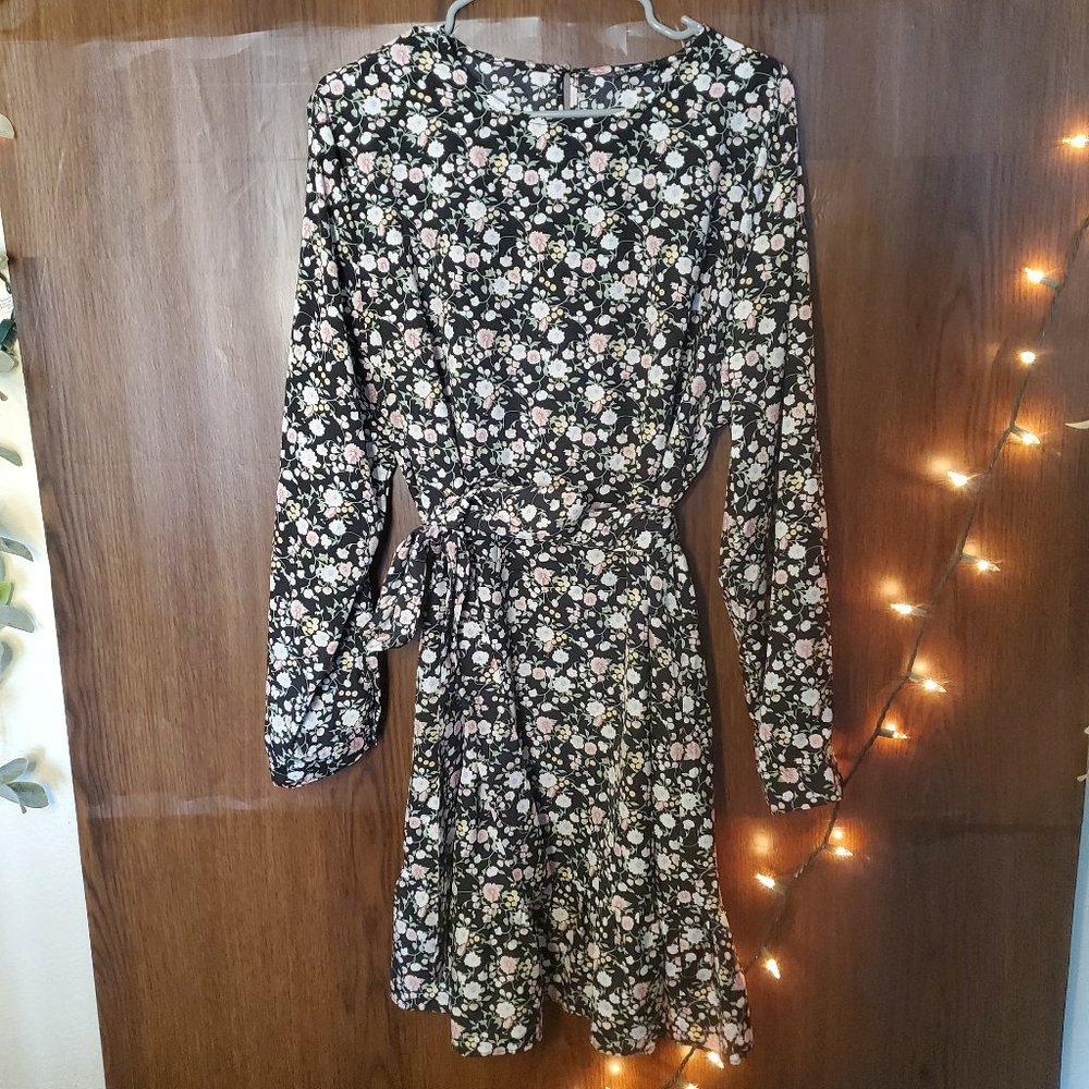 Shein Curve Black Floral Peasant Dress with Tie